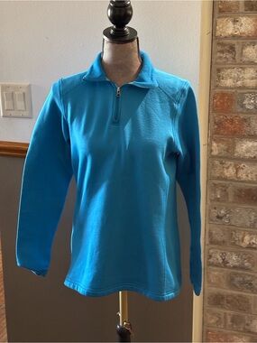 Duluth Trading Co Bright Teal Blue Pullover Detail